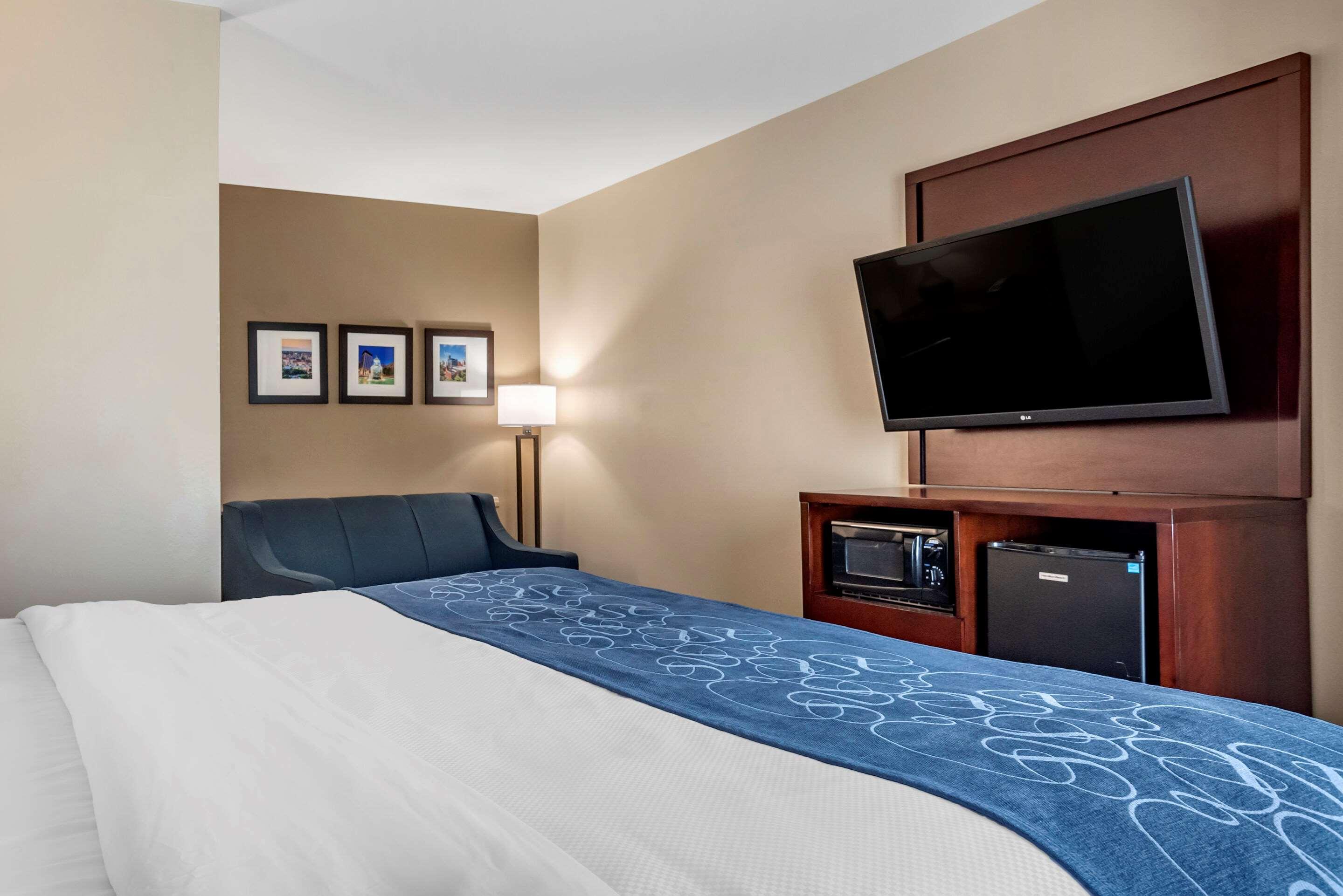 Comfort Suites Pell City I-20 Exit 158 Extérieur photo