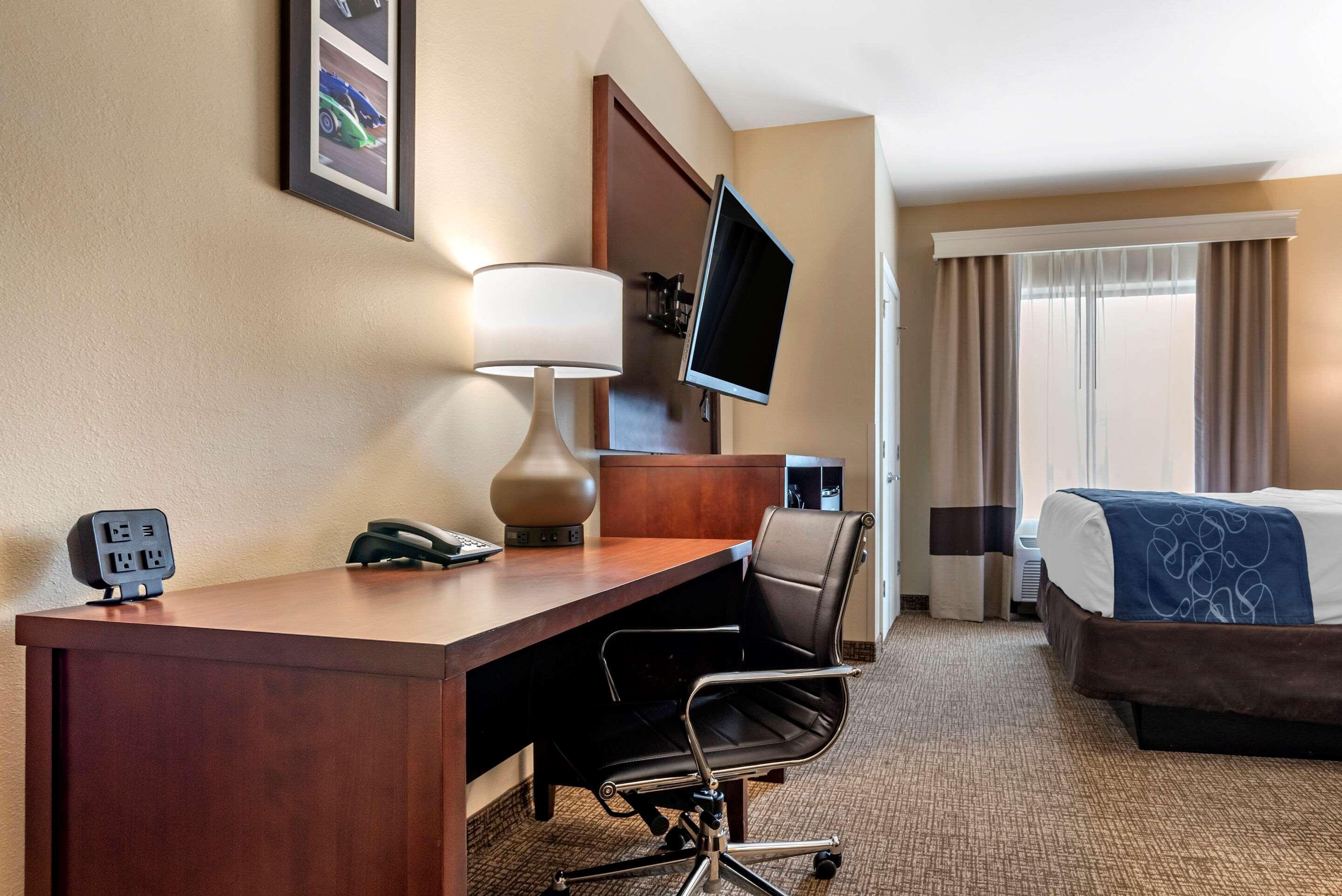 Comfort Suites Pell City I-20 Exit 158 Extérieur photo