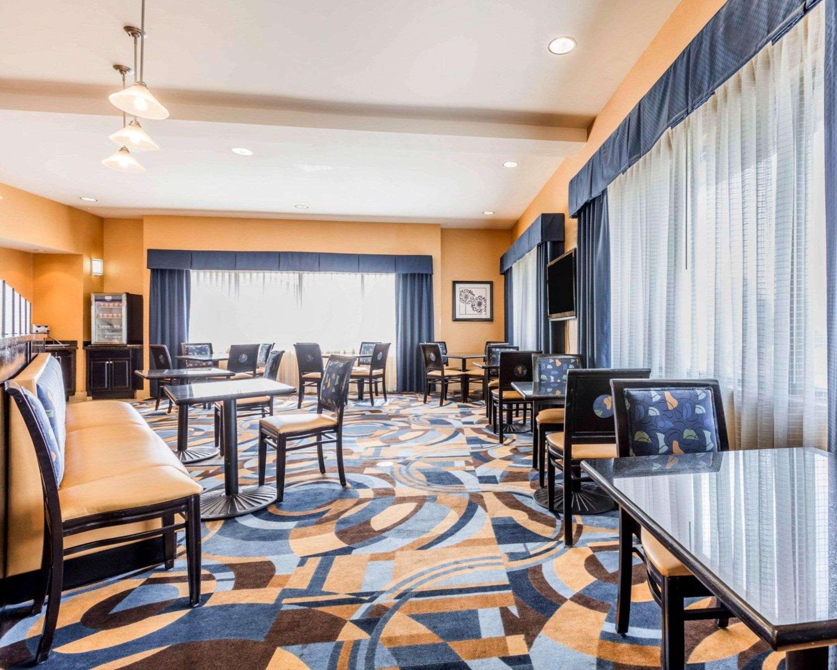 Comfort Suites Pell City I-20 Exit 158 Extérieur photo