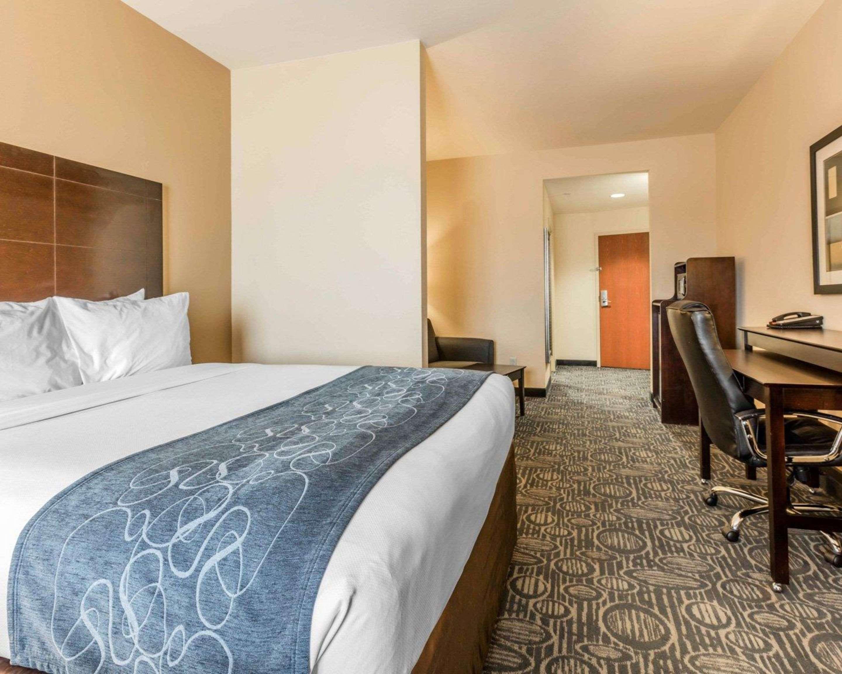 Comfort Suites Pell City I-20 Exit 158 Extérieur photo